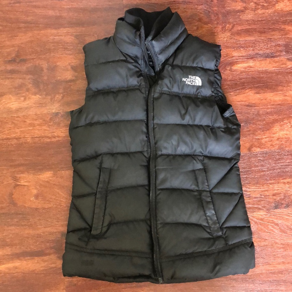 Black north face puffer vest